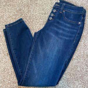 ✨EUC✨ Lila Ryan • Button Fly Jeans